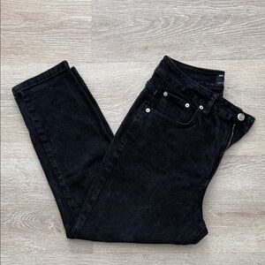 Classic Black High-Waist Jeans